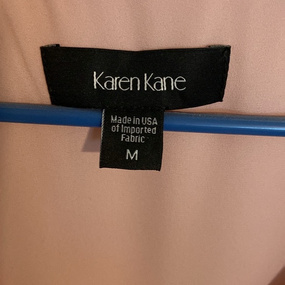 EUC Karen Kane Blush Pink blouse Sz Medium 2/$25 - Picture 2 of 5